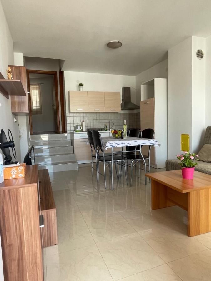 Aurora Apartment Pag Town Luaran gambar