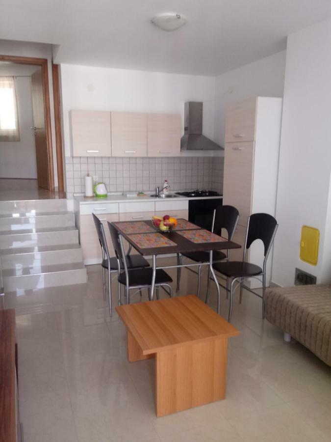 Aurora Apartment Pag Town Luaran gambar