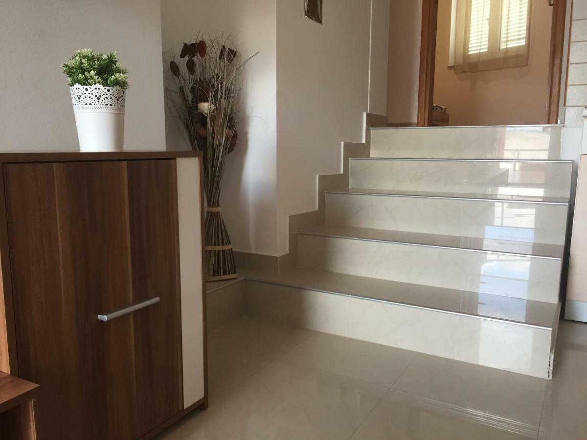 Aurora Apartment Pag Town Luaran gambar